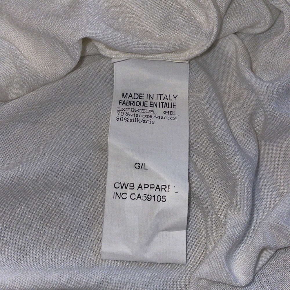 NWT.  Charlie B. Women’s Flaire Blouse.  Size Large. - Picture 9 of 9